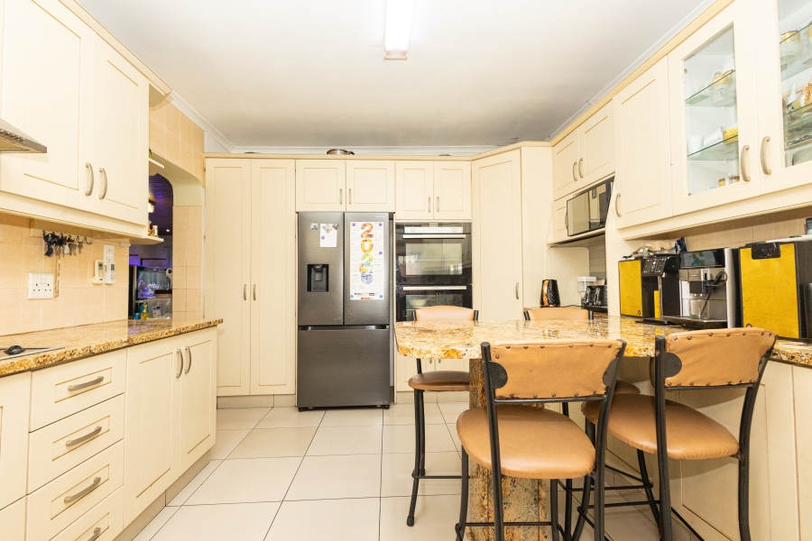 3 Bedroom Property for Sale in Parow Valley Western Cape